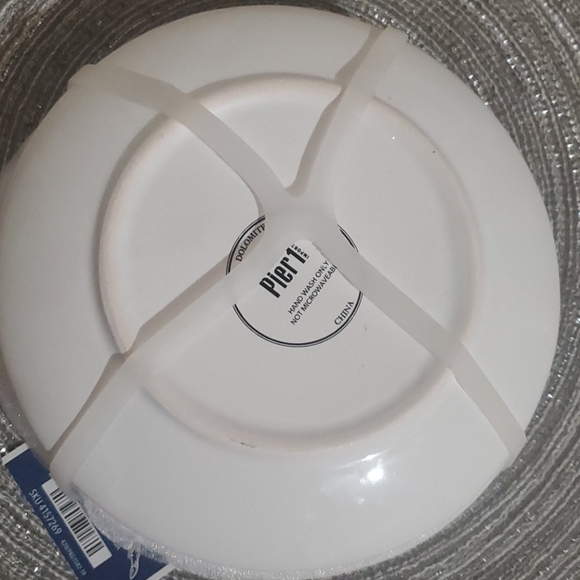 4 + - Picture 3 of 4